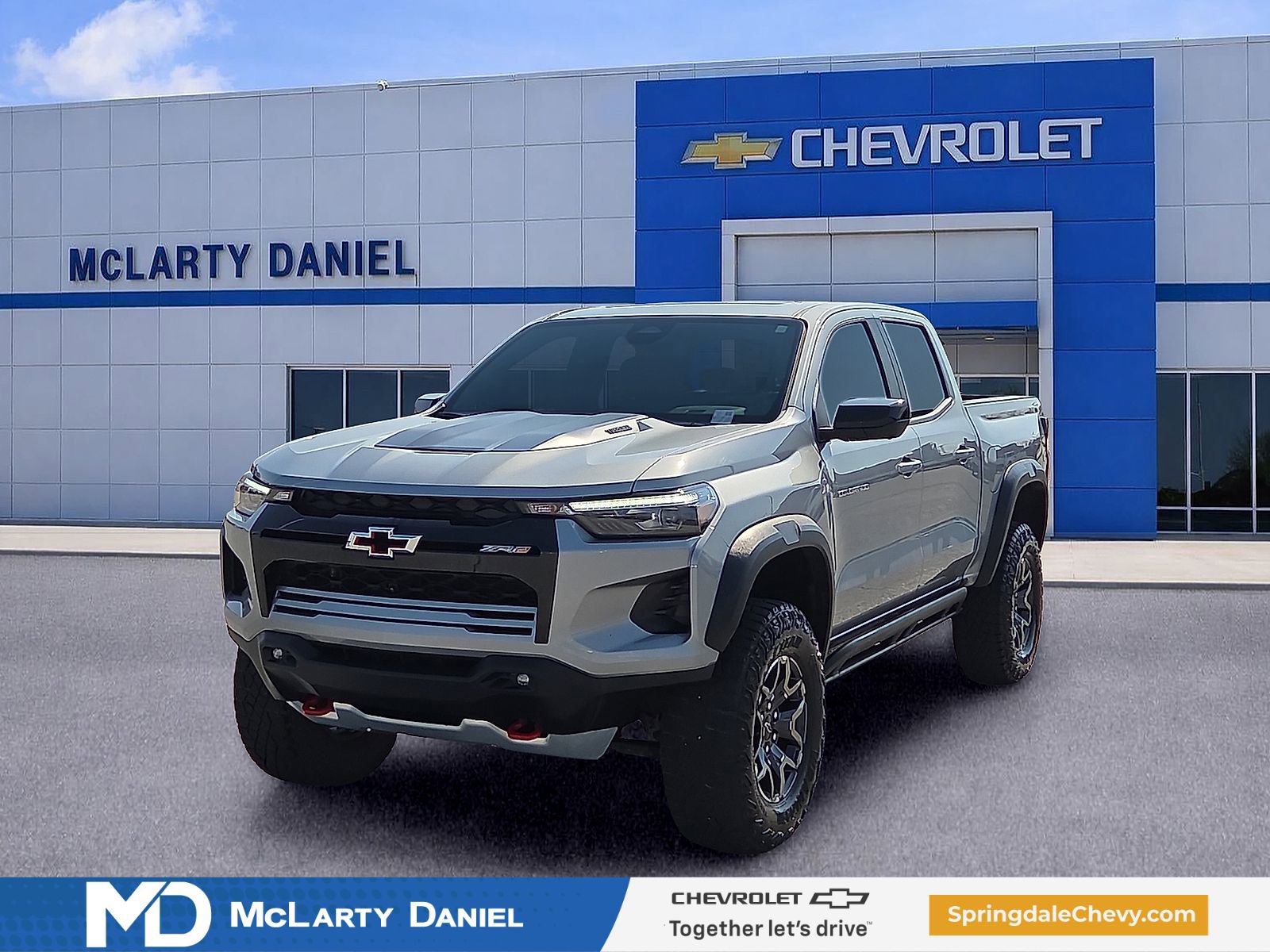 Used 2025 Chevrolet Colorado ZR2 w/ Technology Package AWD/4WD video 2