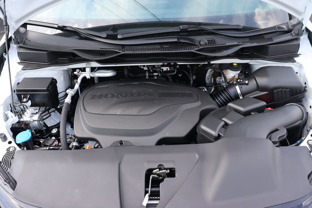 Certified 2026 Honda Odyssey Elite image 38