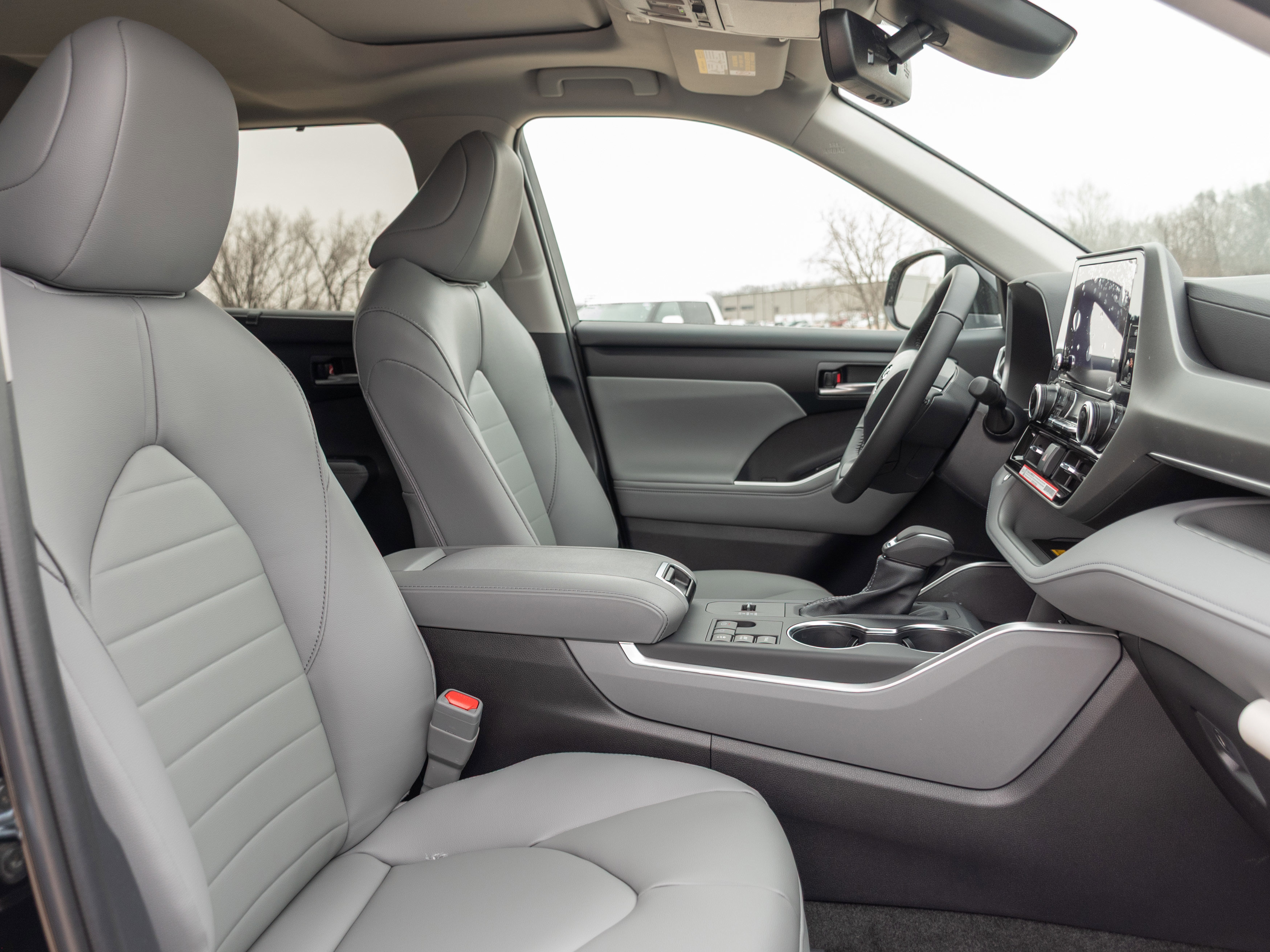 New 2026 Toyota Highlander XLE image 23