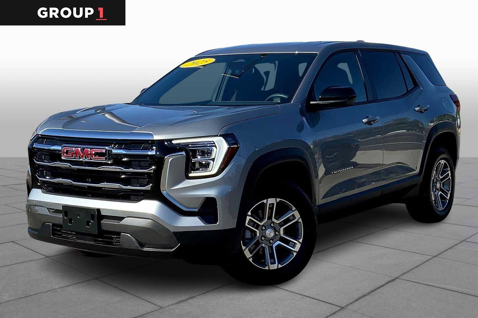 Used 2025 GMC Terrain Elevation