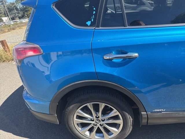 Certified 2018 Toyota RAV4 Limited w/ Advanced Technology Package image 9