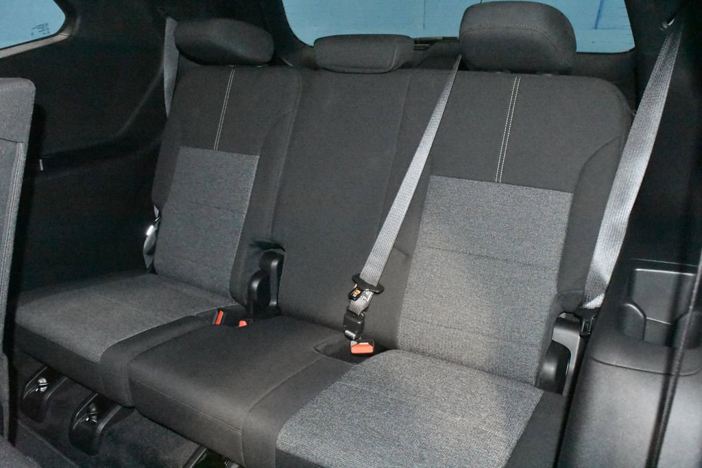 Used 2025 GMC Acadia Elevation image 21