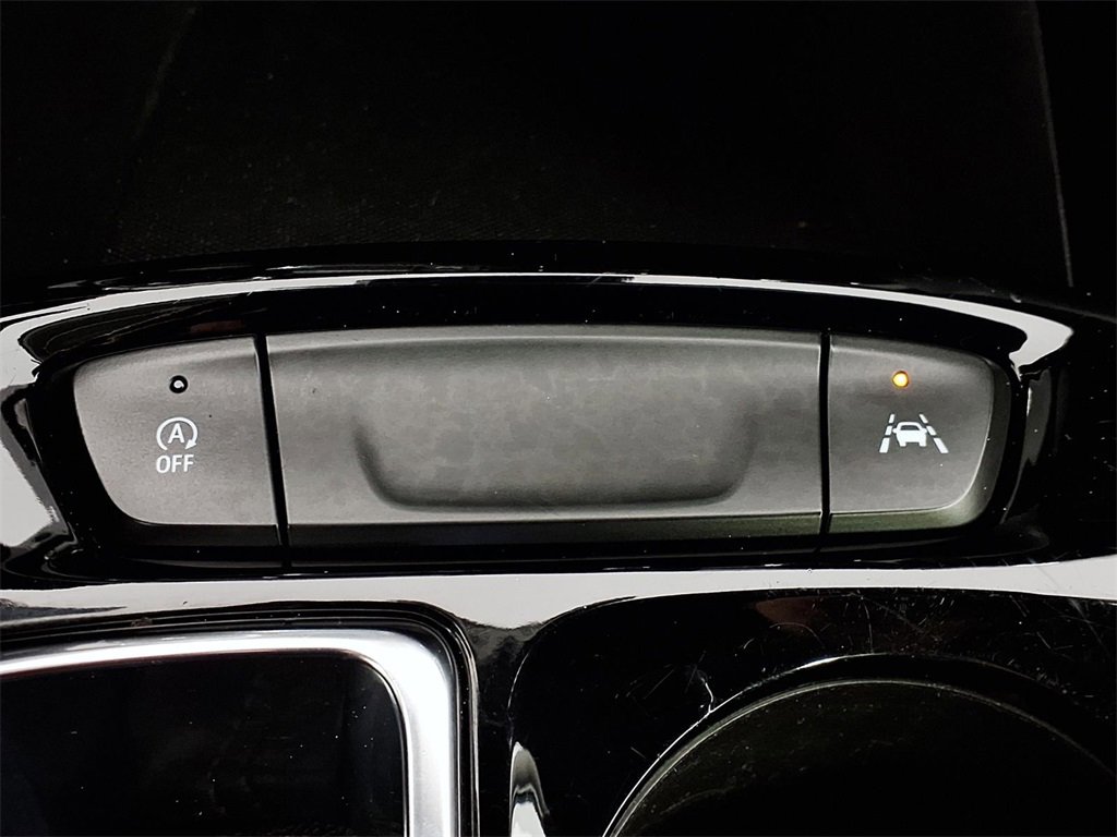 Used 2025 Chevrolet Trax ACTIV w/ Driver Confidence Package image 21