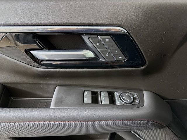 Used 2025 Chevrolet Tahoe RST w/ Comfort Package image 17