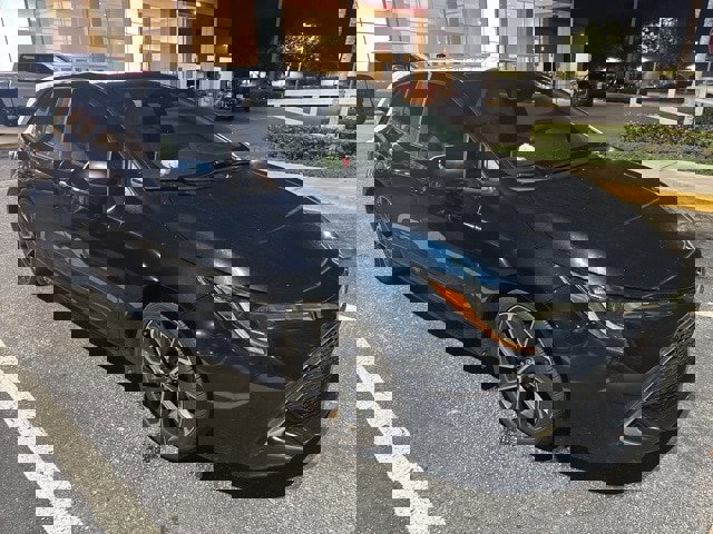 Used 2019 Toyota Corolla XSE image 2