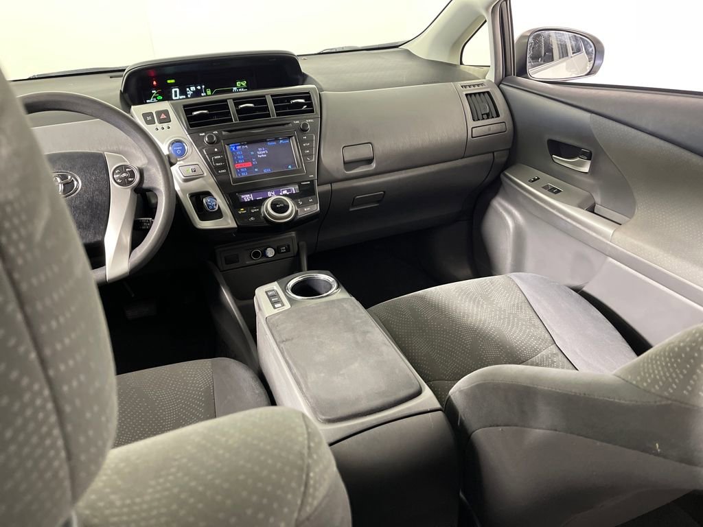 Used 2014 Toyota Prius V Two image 18