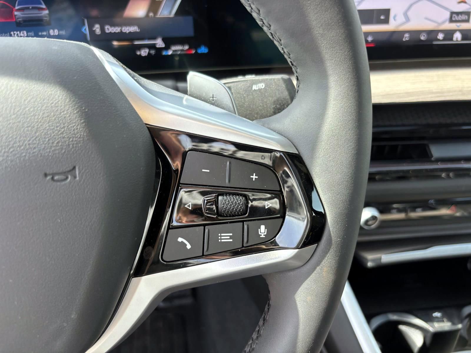 Used 2025 BMW 330i xDrive Sedan AWD/4WD image 18