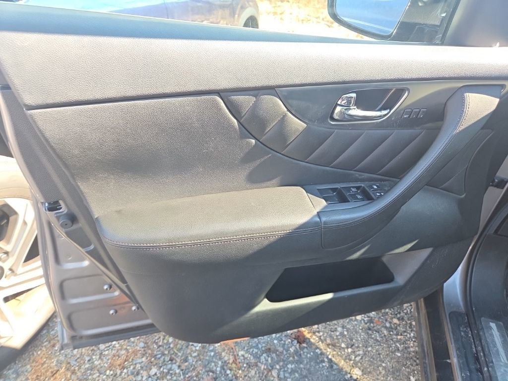Used 2009 INFINITI FX35 2WD w/ Navigation Pkg image 7