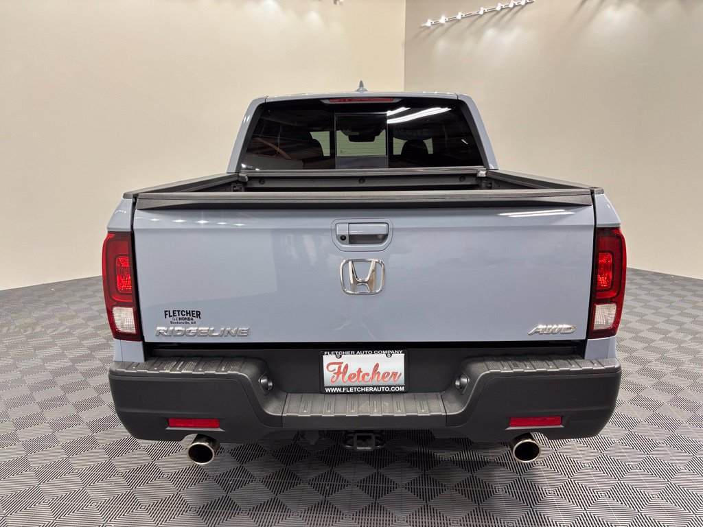 Certified 2023 Honda Ridgeline RTL image 5