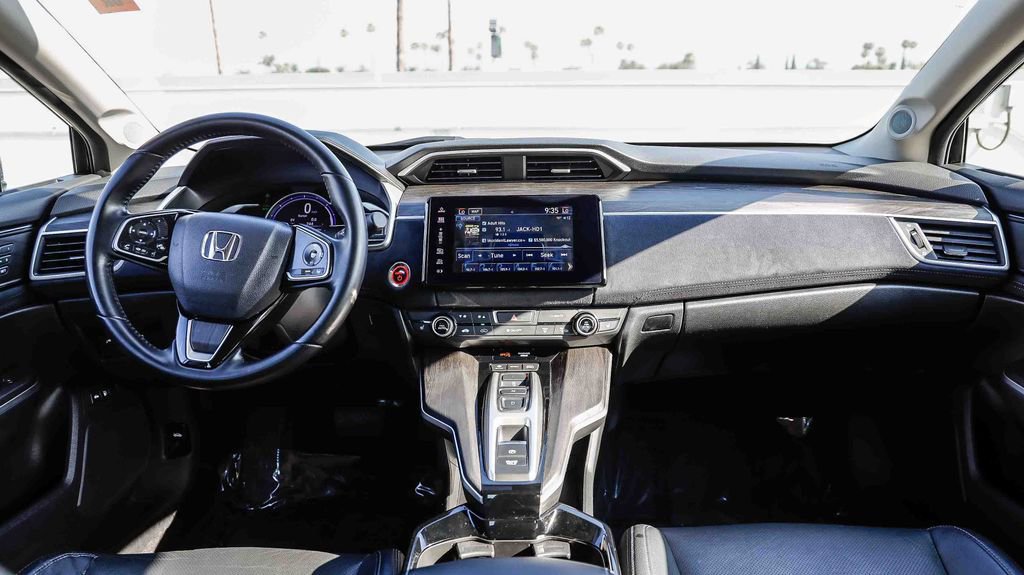 Used 2018 Honda Clarity Touring image 15