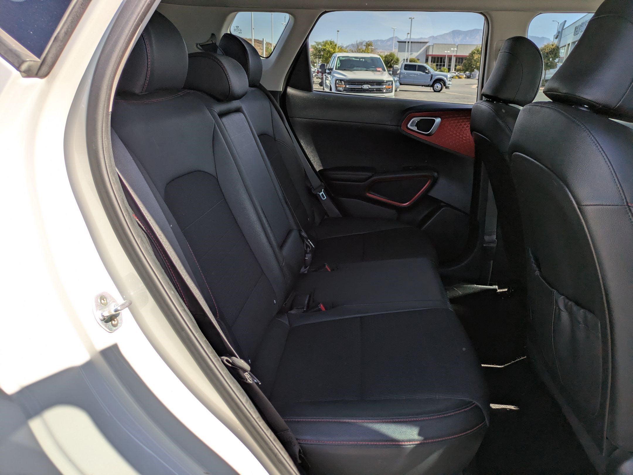 Used 2021 Kia Soul Turbo FWD image 31