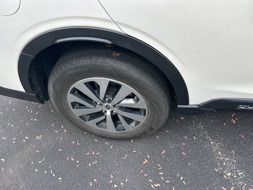 Used 2022 Subaru Outback Premium image 13