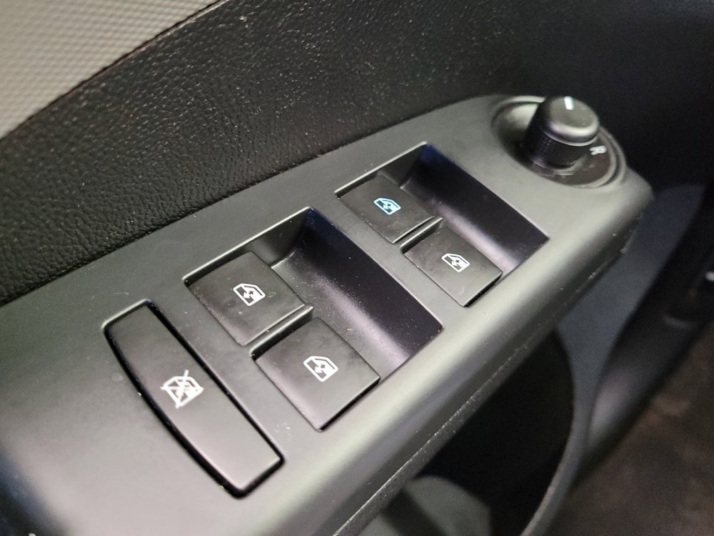 Used 2016 Chevrolet Sonic LT FWD image 27