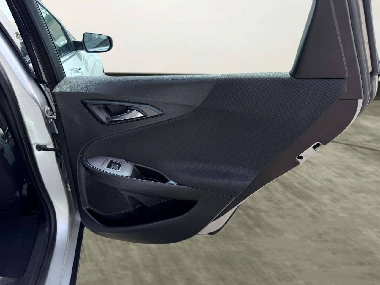Used 2019 Chevrolet Malibu LT FWD image 24