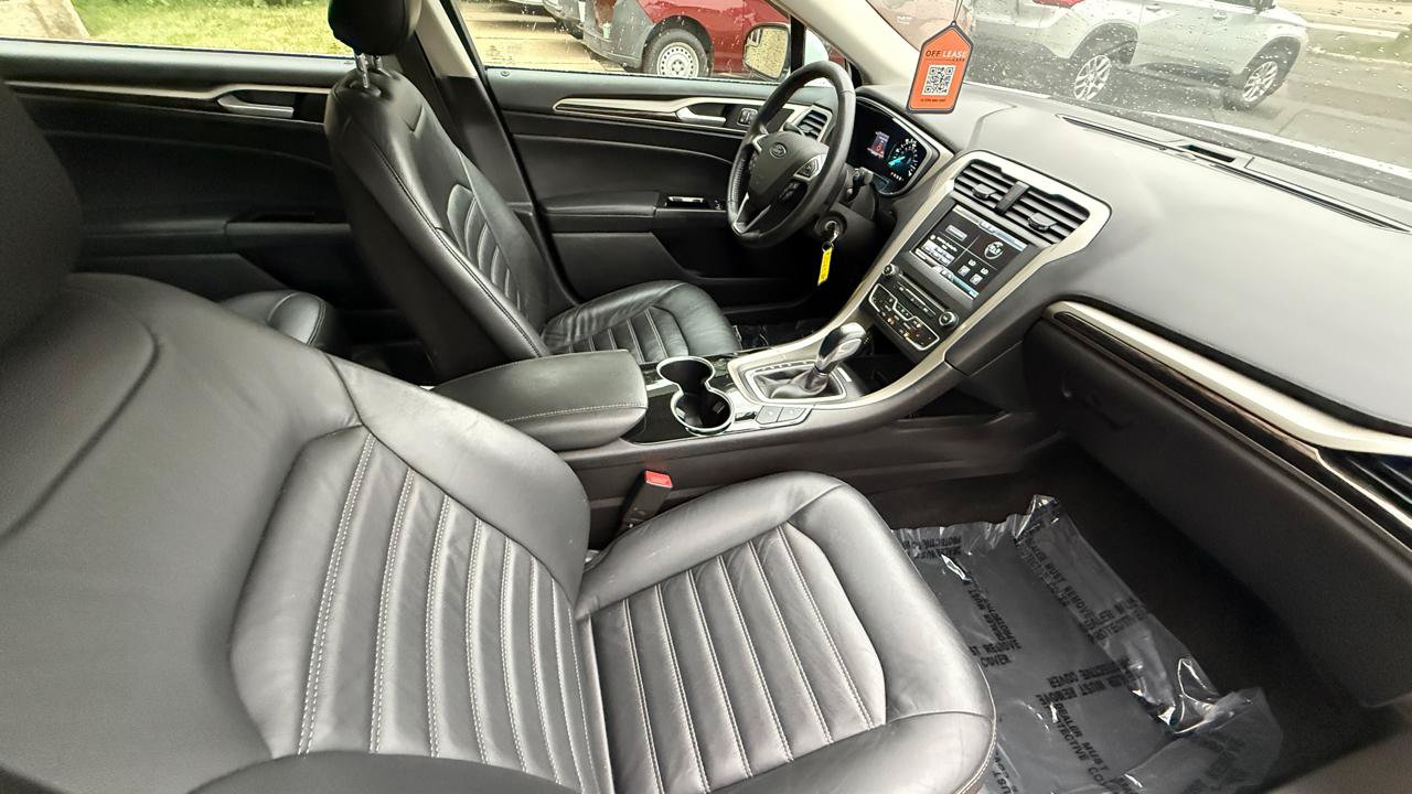 Used 2016 Ford Fusion Energi SE FWD image 11