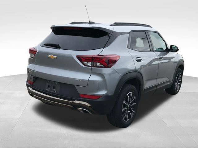 Used 2023 Chevrolet TrailBlazer ACTIV w/ Convenience Package AWD/4WD image 2