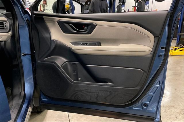 Used 2025 Subaru Forester Premium image 24