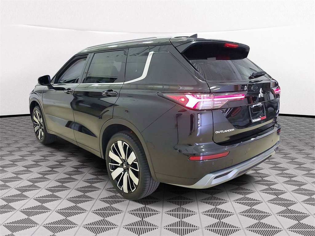 New 2025 Mitsubishi Outlander SEL image 4