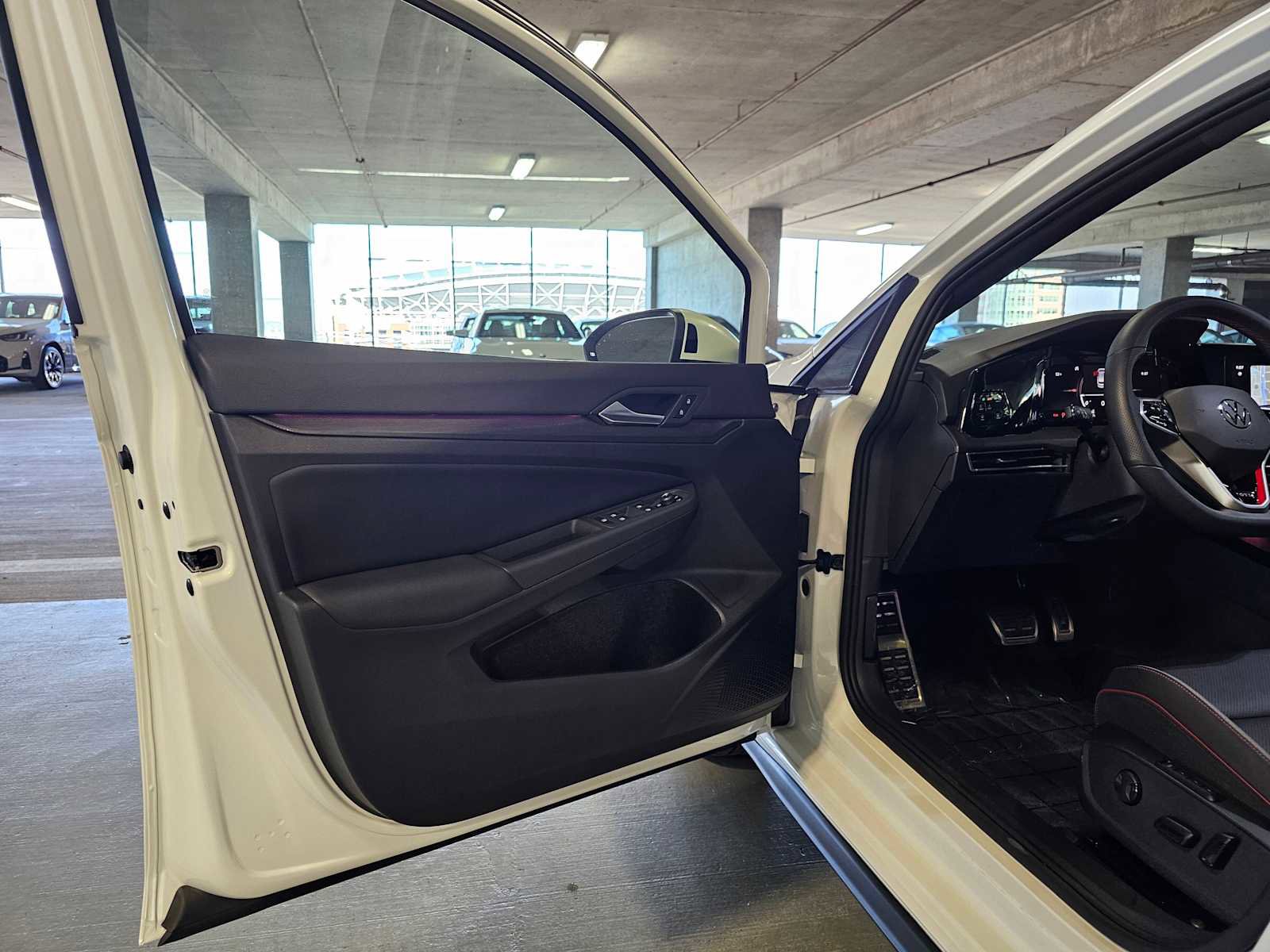 Used 2024 Volkswagen GTI SE FWD image 28