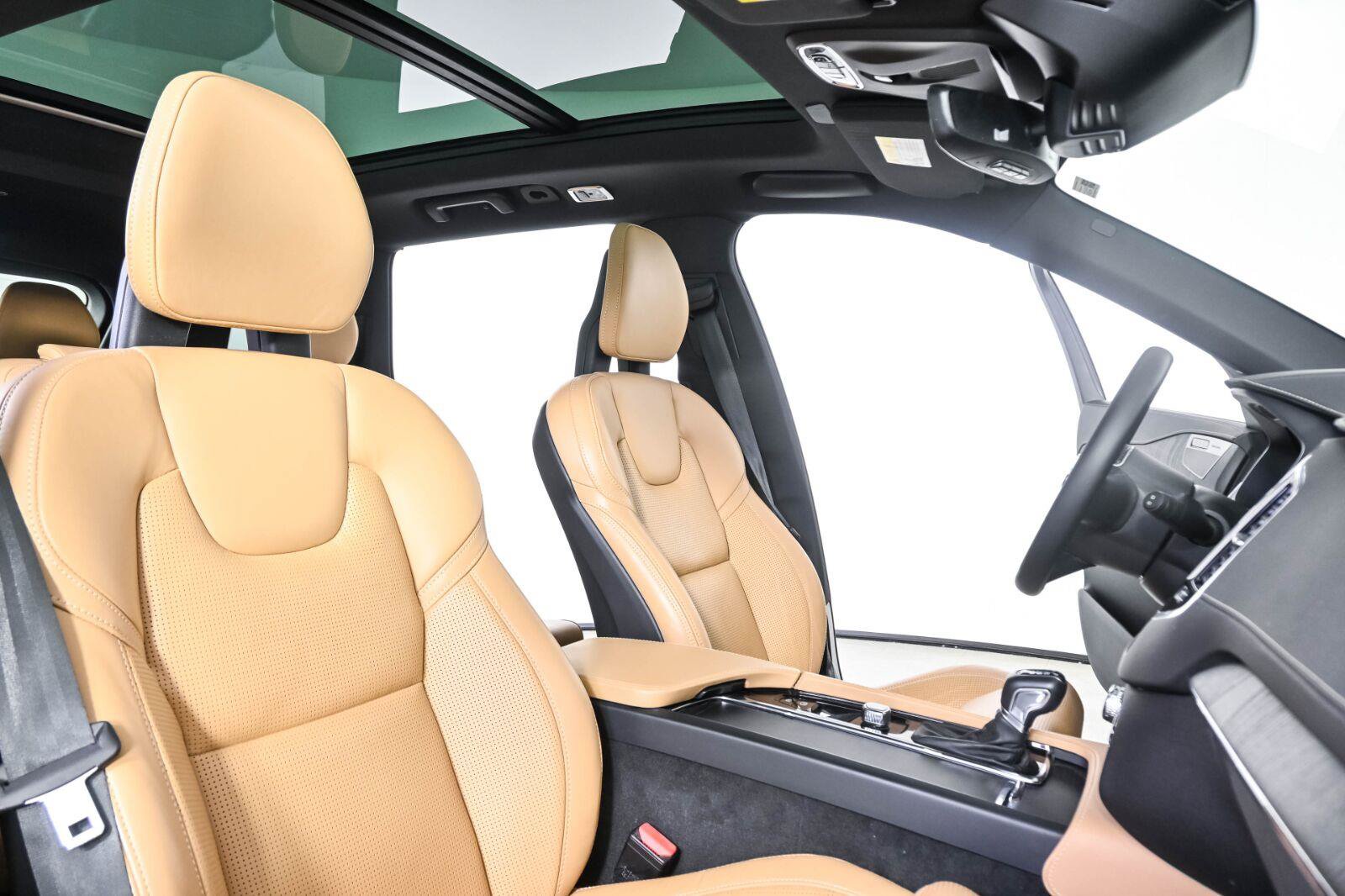 Certified 2022 Volvo XC90 T6 Inscription w/ Advanced Package AWD/4WD image 22