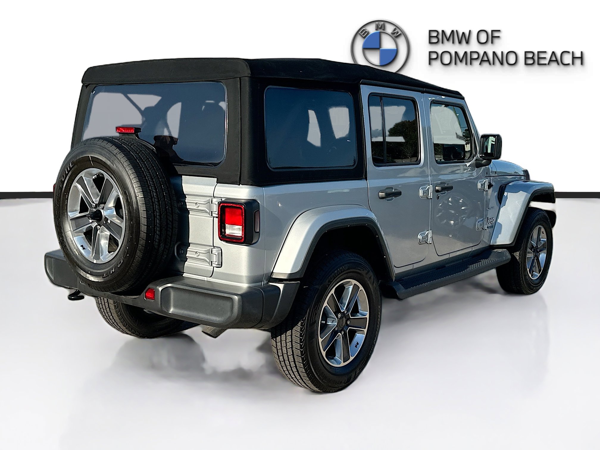 Used 2022 Jeep Wrangler Unlimited Sahara image 7