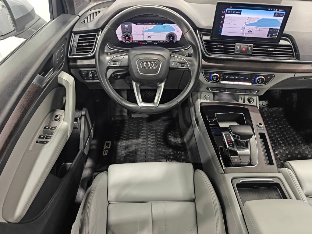 Used 2022 Audi Q5 2.0T Premium Plus w/ Premium Plus Package AWD/4WD image 4