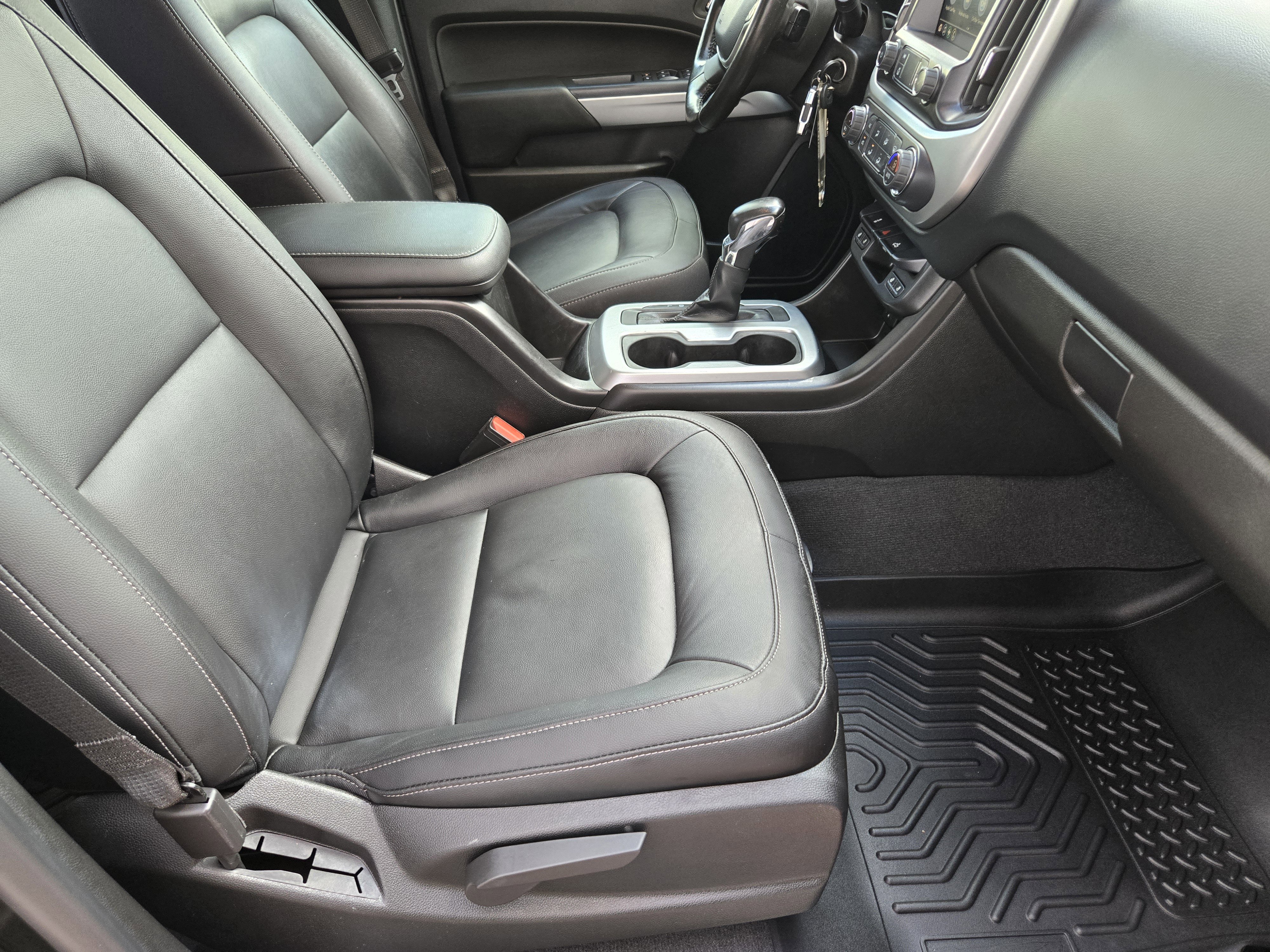 Used 2022 Chevrolet Colorado LT w/ Luxury Package image 10