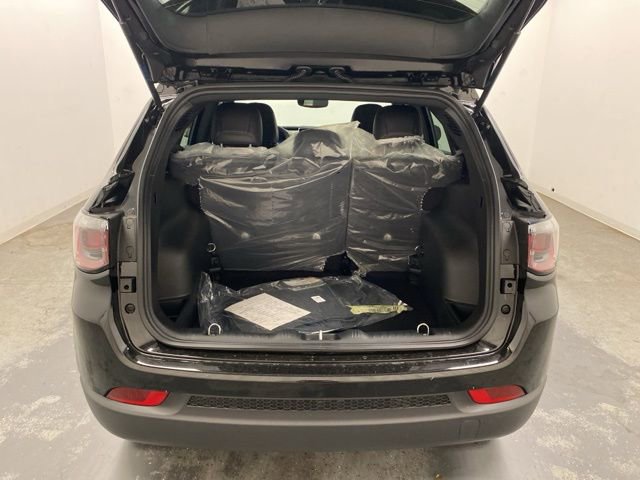 New 2026 Jeep Compass Latitude image 25