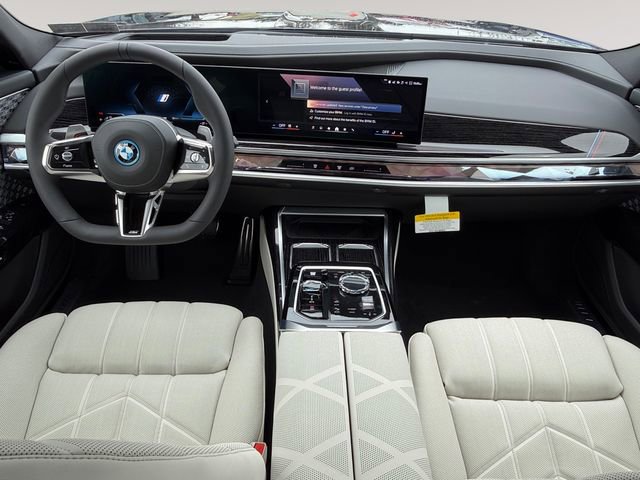 New 2026 BMW 750e xDrive AWD/4WD image 10