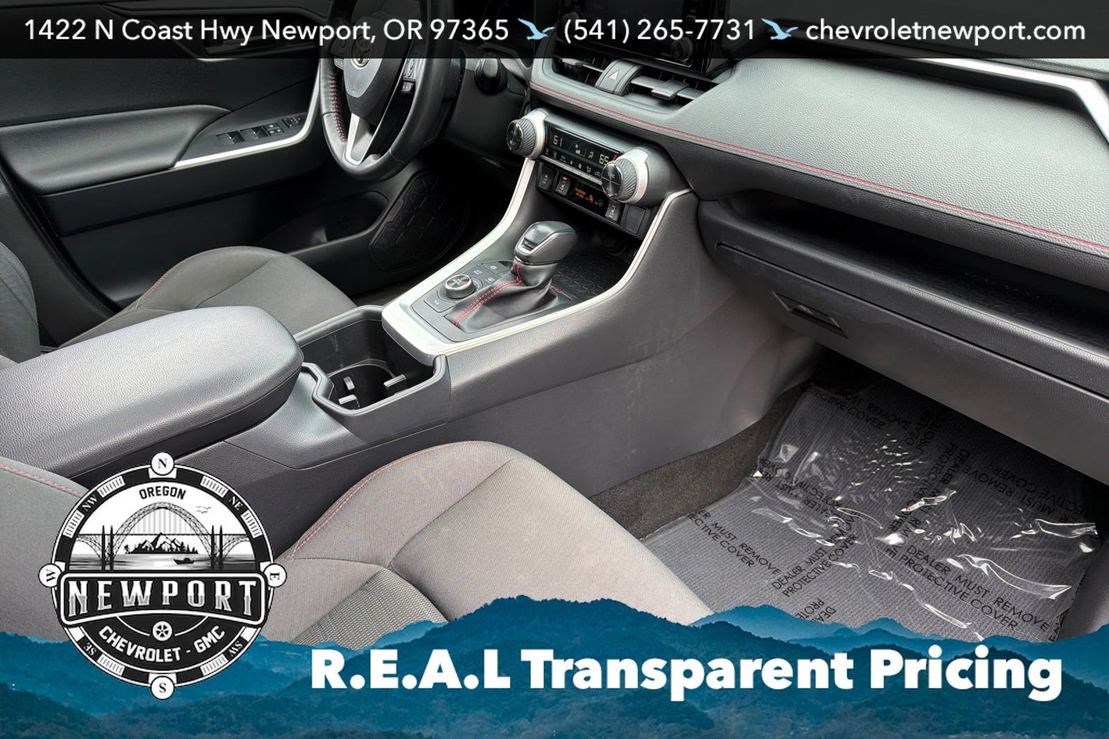 Used 2022 Toyota RAV4 SE w/ Weather & Moonroof Package AWD/4WD image 16