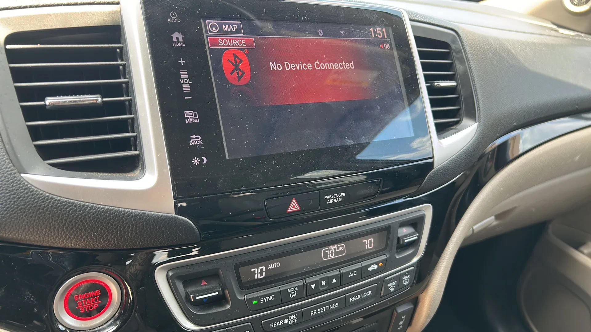 Used 2018 Honda Pilot Touring image 18