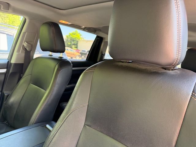 Used 2018 Toyota Highlander XLE AWD/4WD image 12