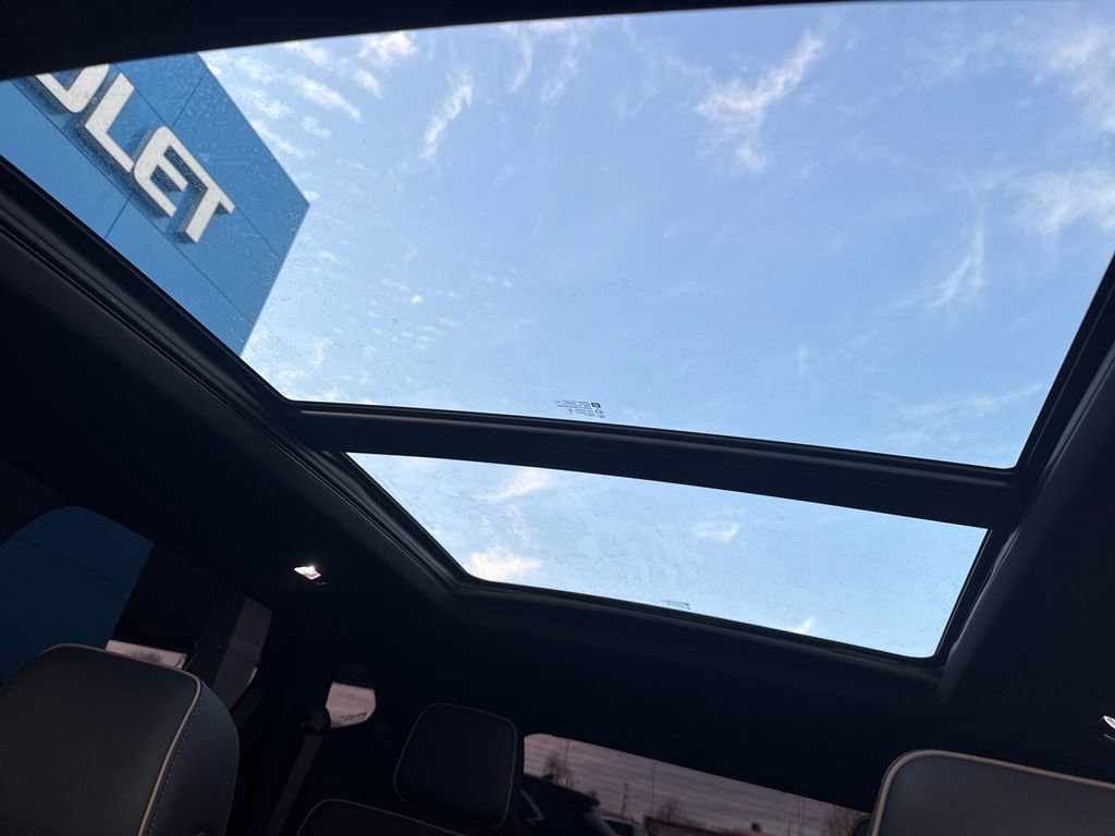 Used 2023 Chevrolet Blazer Premier image 23