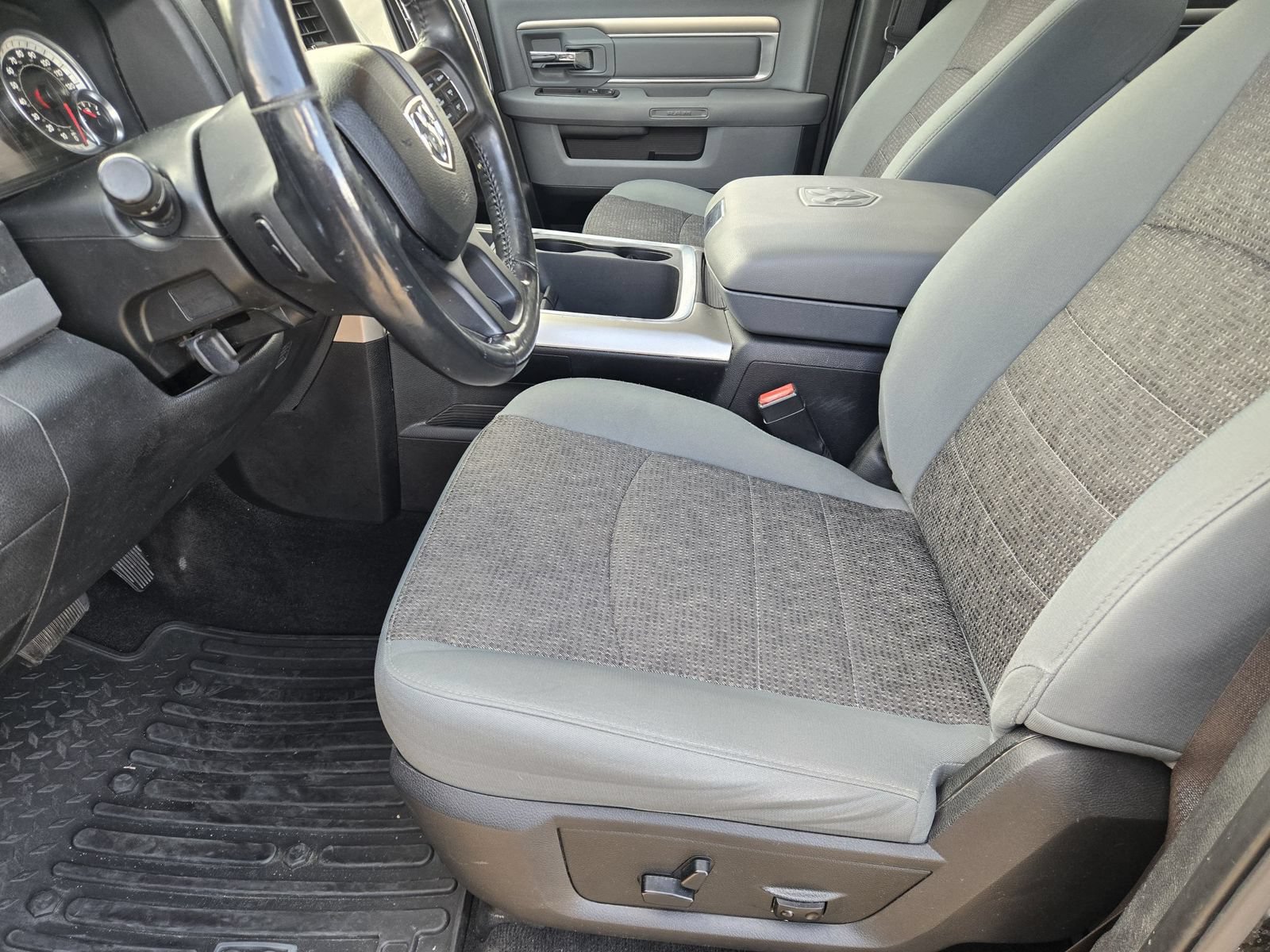 Used 2017 RAM 1500 Big Horn AWD/4WD image 13