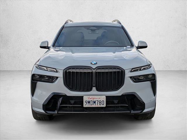 Used 2024 BMW X7 xDrive40i w/ Executive Package image 2