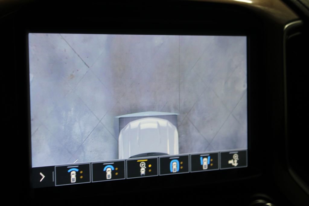 Used 2019 Chevrolet Silverado 1500 High Country w/ Technology Package AWD/4WD image 55