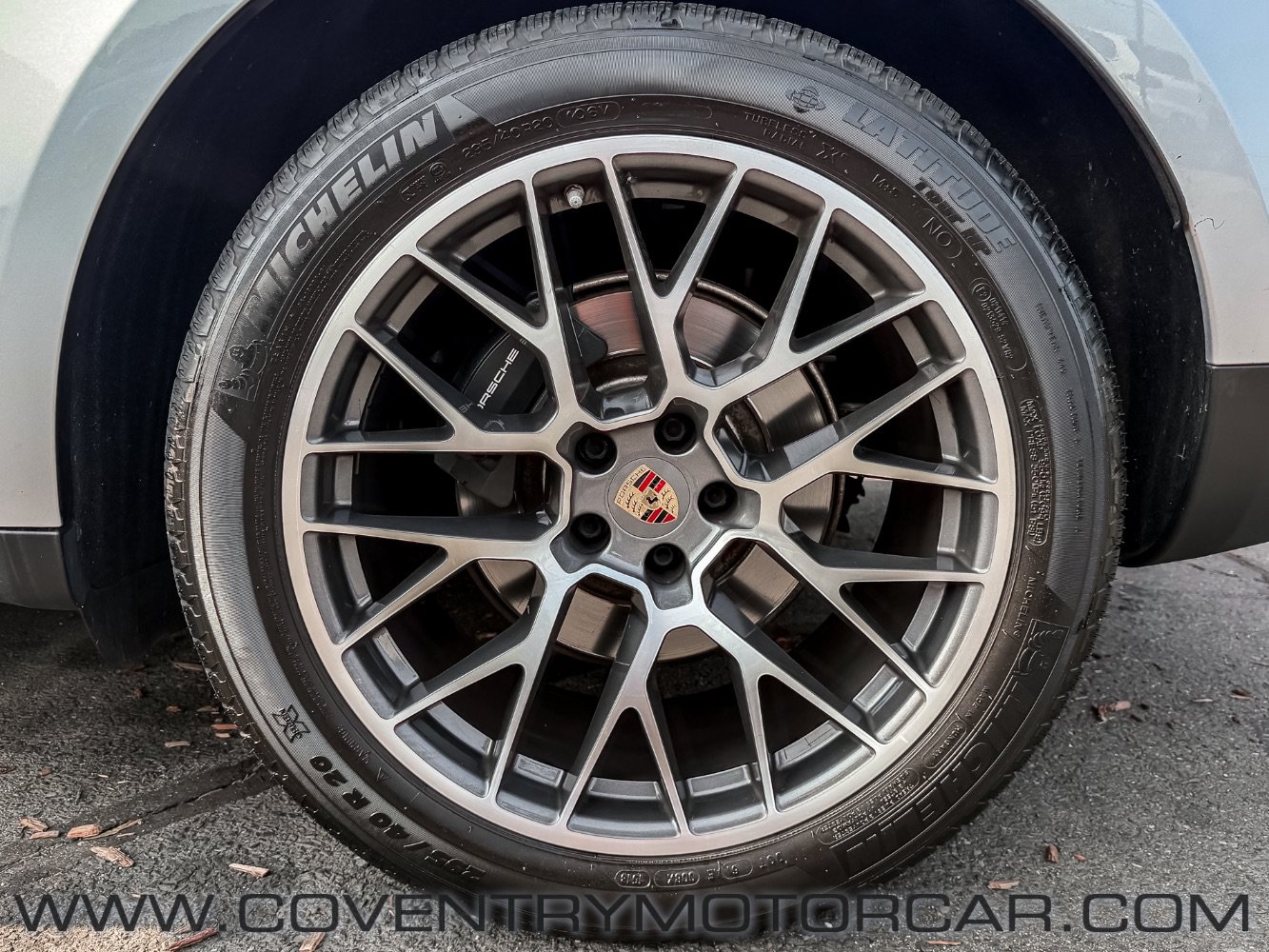 Used 2018 Porsche Macan Sport Edition AWD/4WD image 11