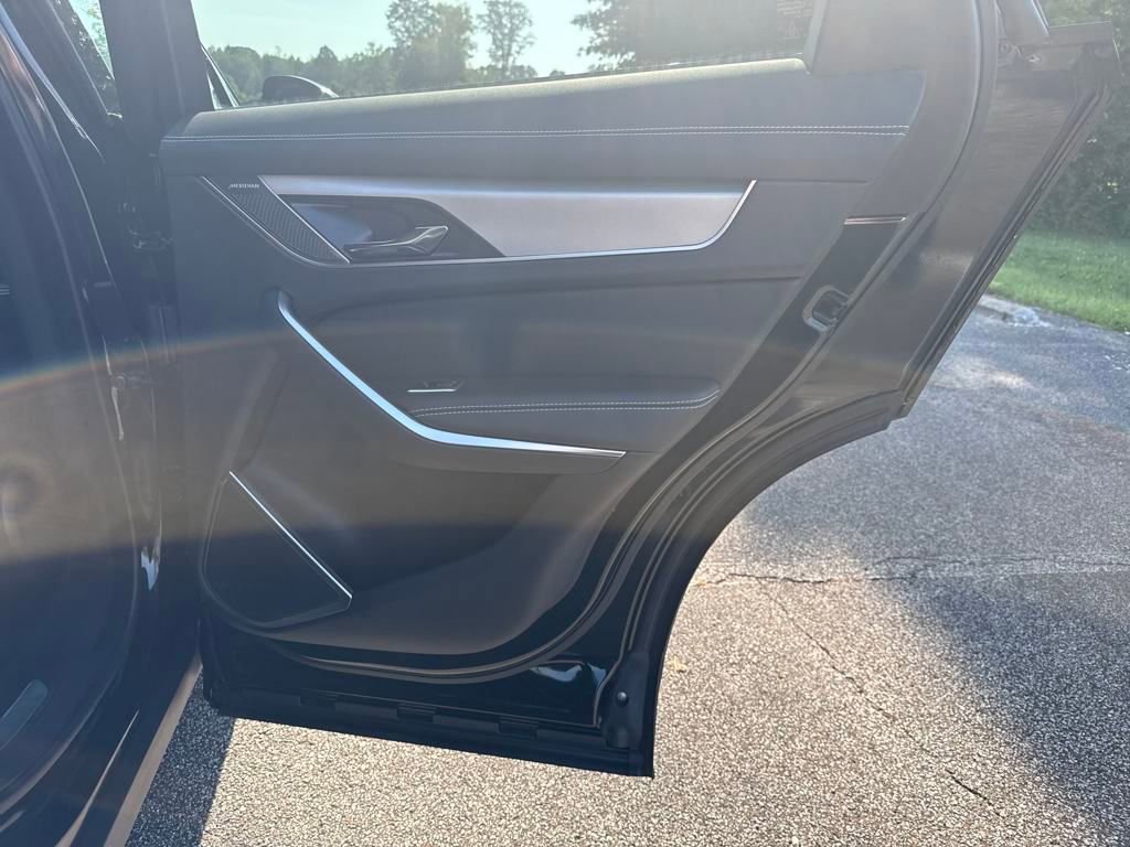 New 2026 Jaguar F-PACE R-Dynamic S image 31
