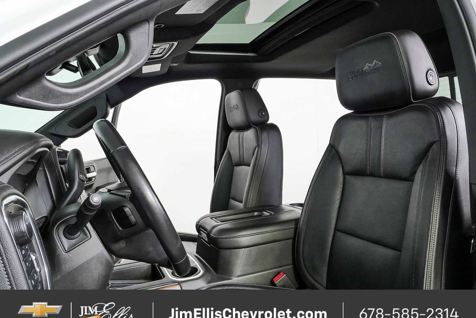 Certified 2021 Chevrolet Silverado 1500 High Country w/ Technology Package AWD/4WD image 6