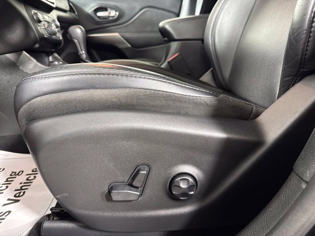 Used 2021 Jeep Cherokee High Altitude AWD/4WD image 15