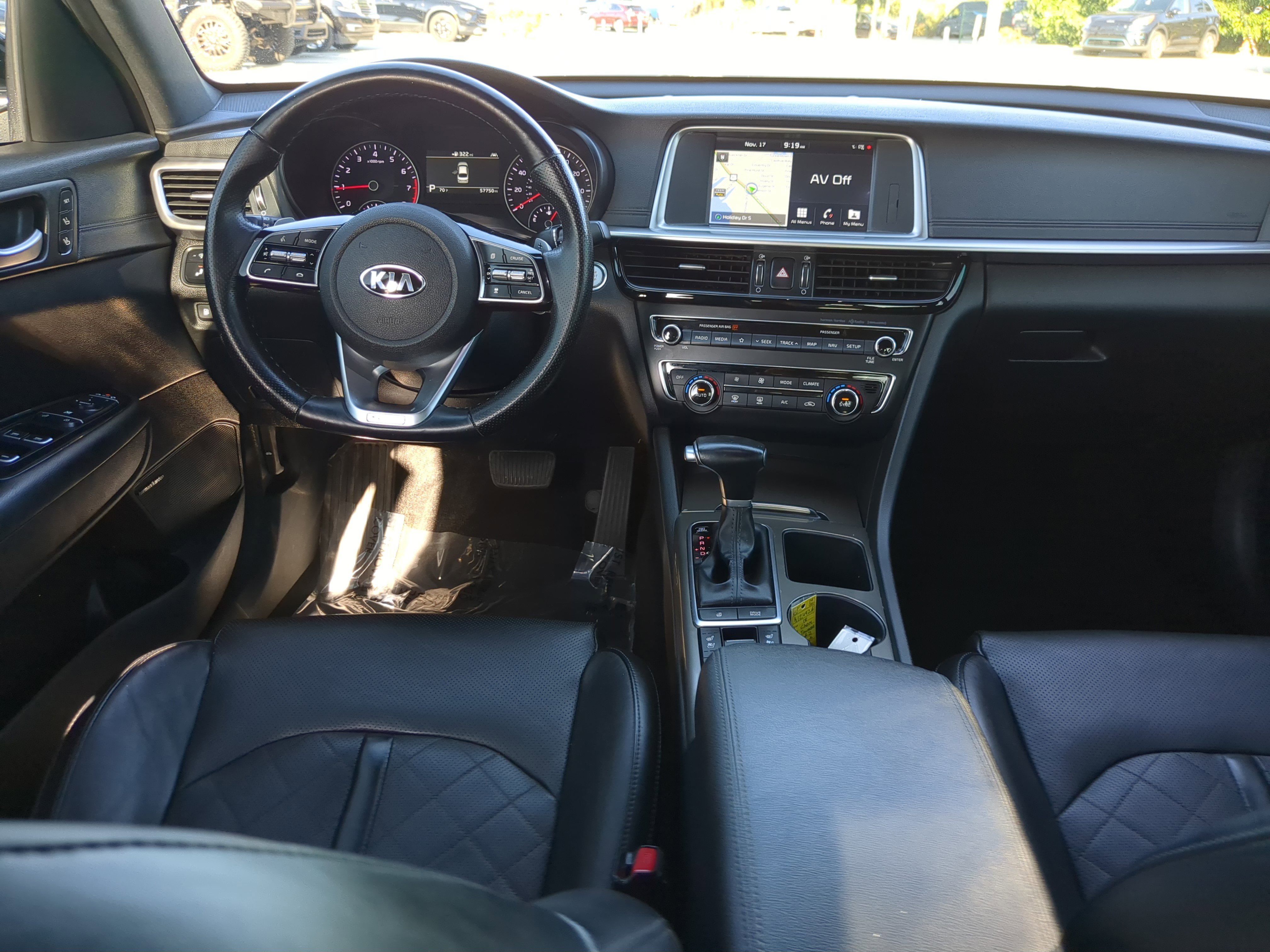 Certified 2019 Kia Optima SX w/ SX Limited (Black) Package image 13