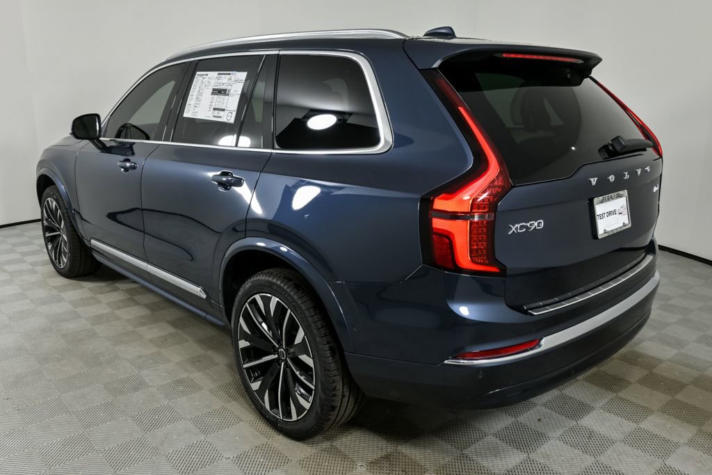 Certified 2026 Volvo XC90 B6 Plus w/ Protection Package Premier image 4