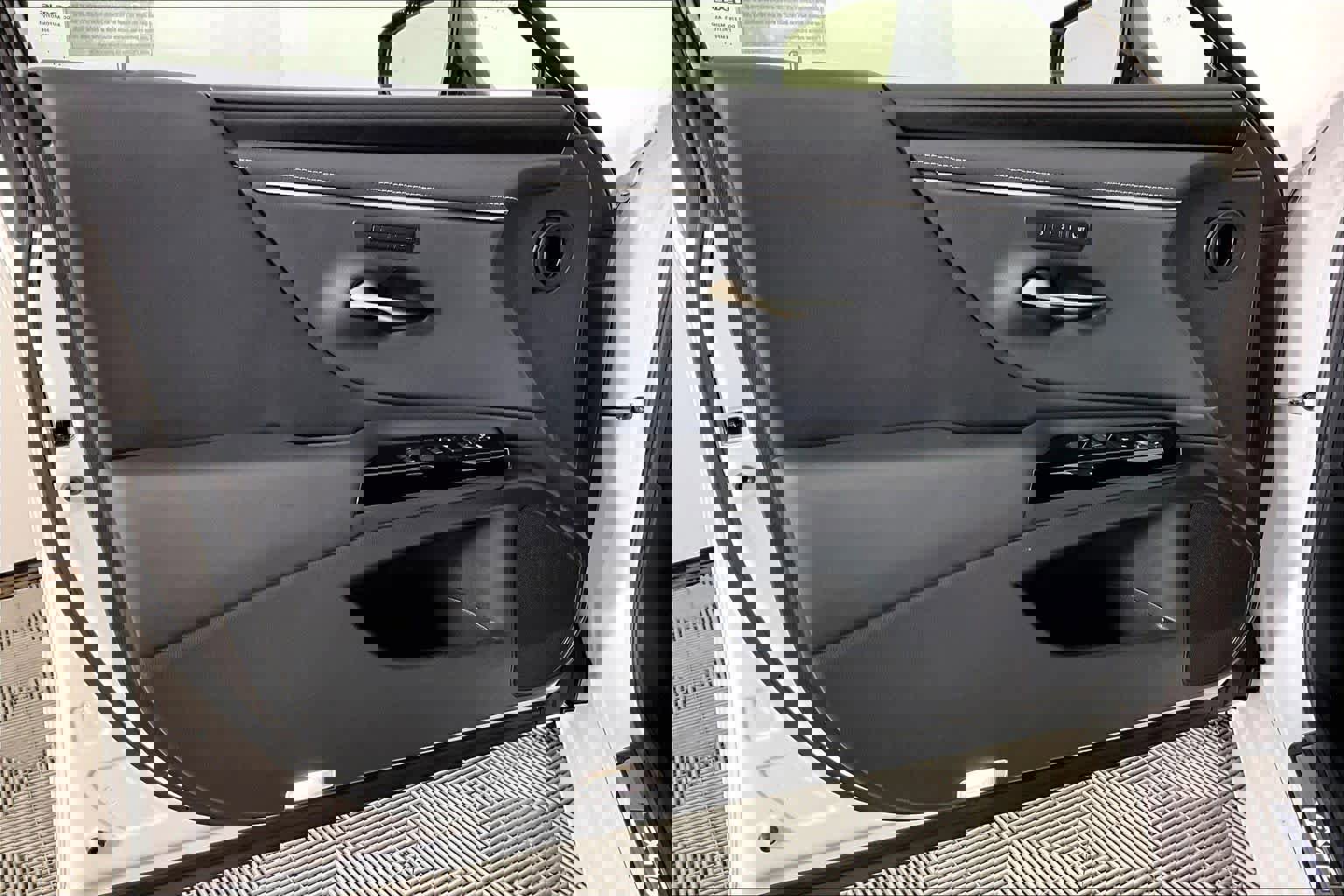 Used 2025 Lexus ES 350 image 20