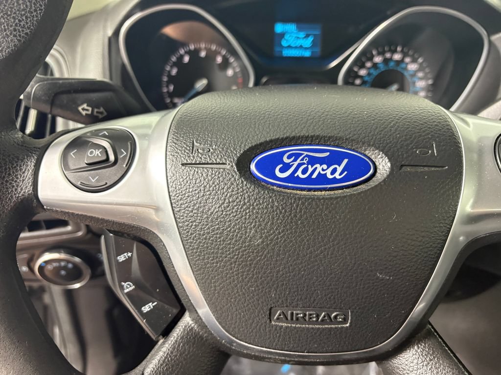 Used 2012 Ford Focus SE FWD image 21