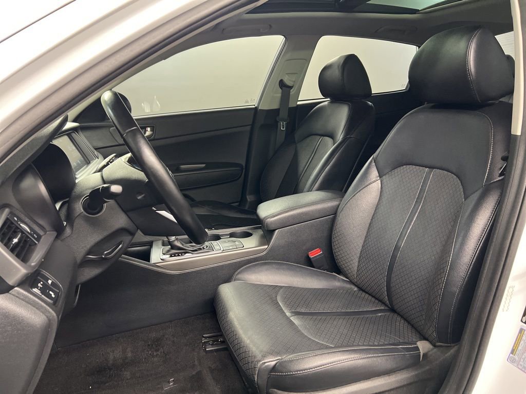 Used 2020 Kia Optima SE image 30