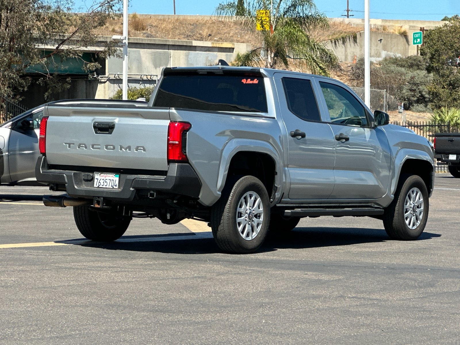 Used 2025 Toyota Tacoma SR RWD image 5