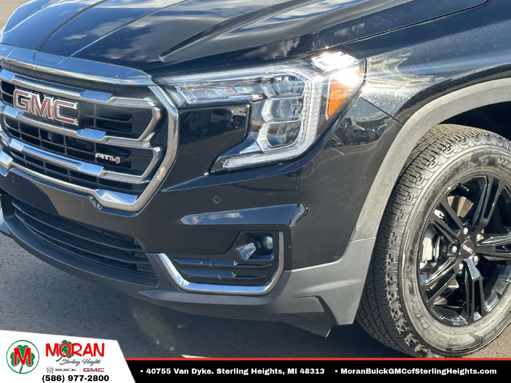 Certified 2024 GMC Terrain AT4 w/ Tech Package AWD/4WD image 7