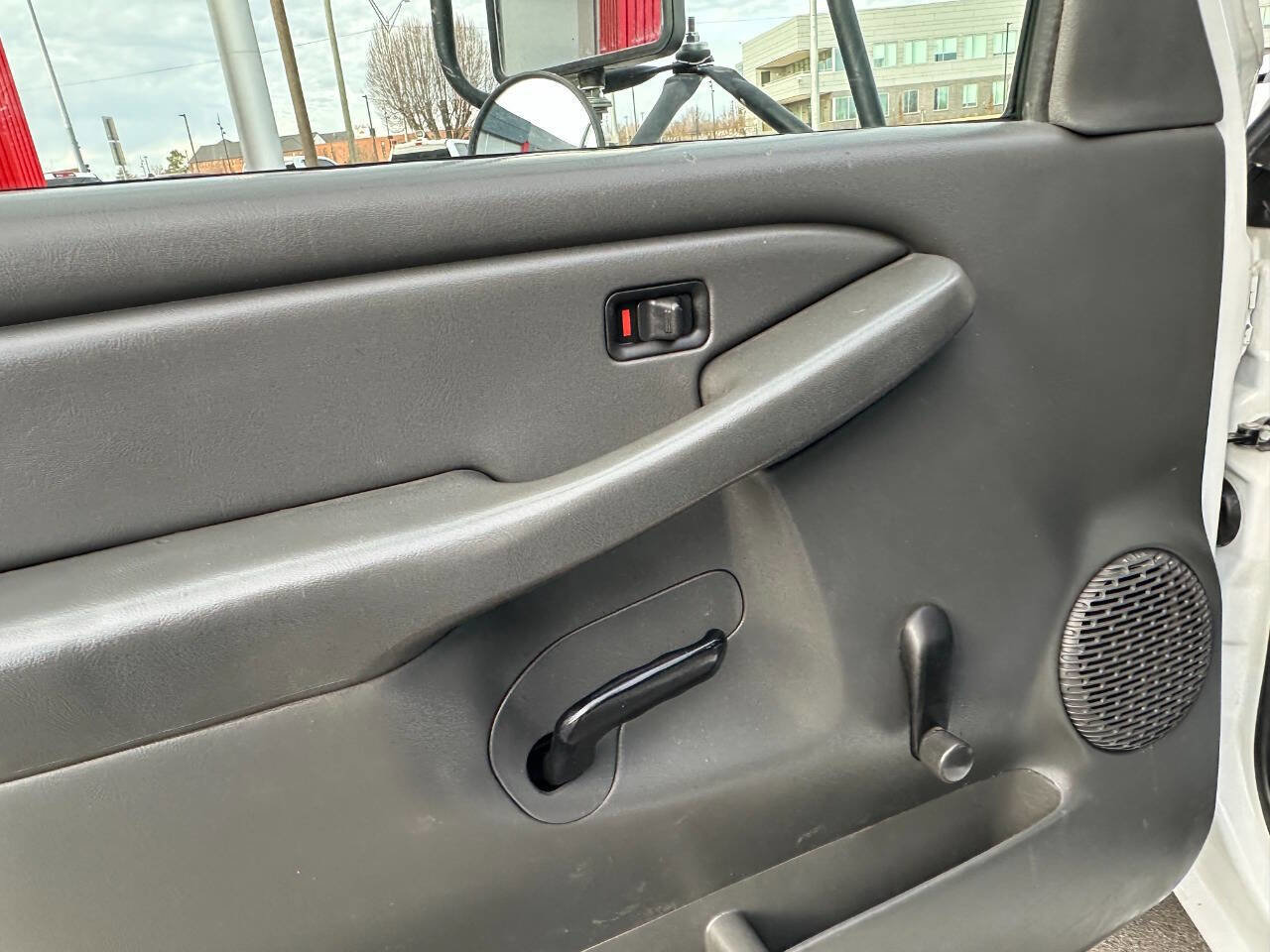 Used 2005 Chevrolet Silverado 3500 2WD Regular Cab image 16