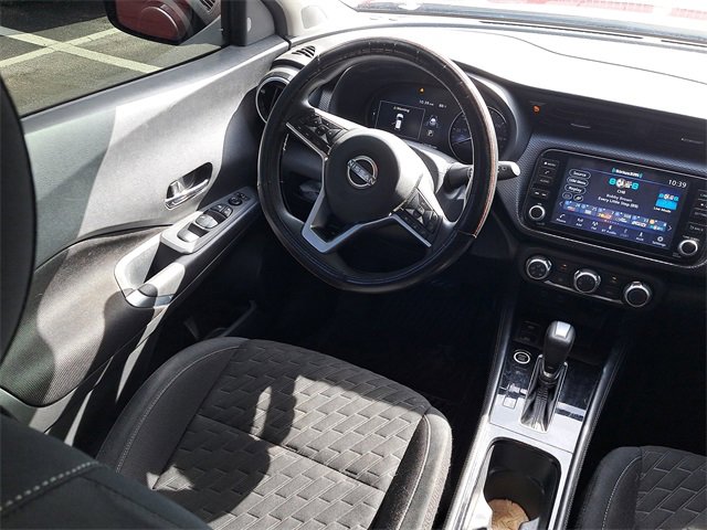 Used 2023 Nissan Kicks SV image 15