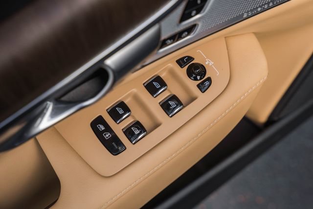 Certified 2023 Volvo S90 B6 Ultimate w/ Protection Package image 38